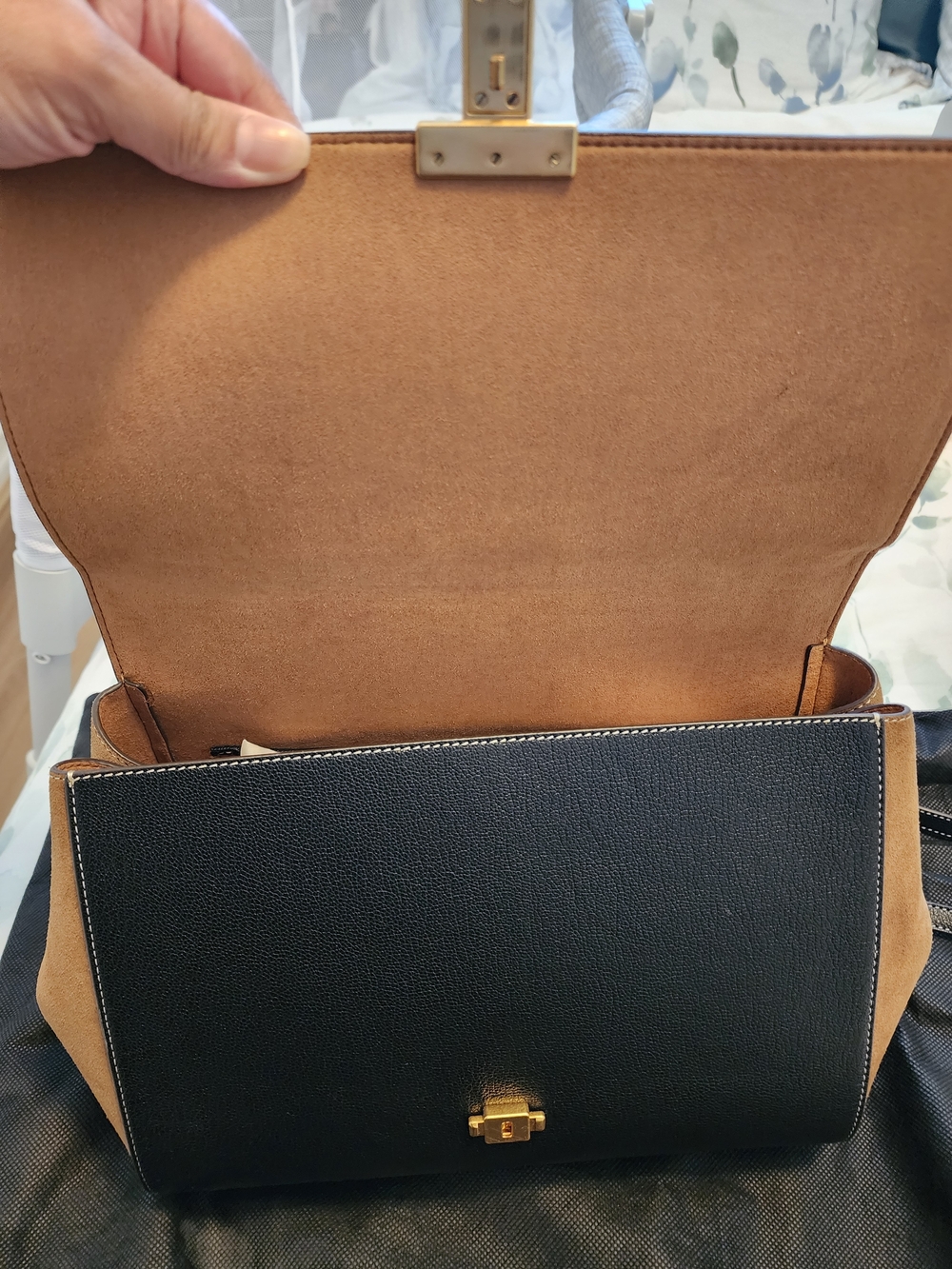 Tory Burtch Black and Brown Leather Suede Top-Handle Bag - Never Used - Picture 6 of 14